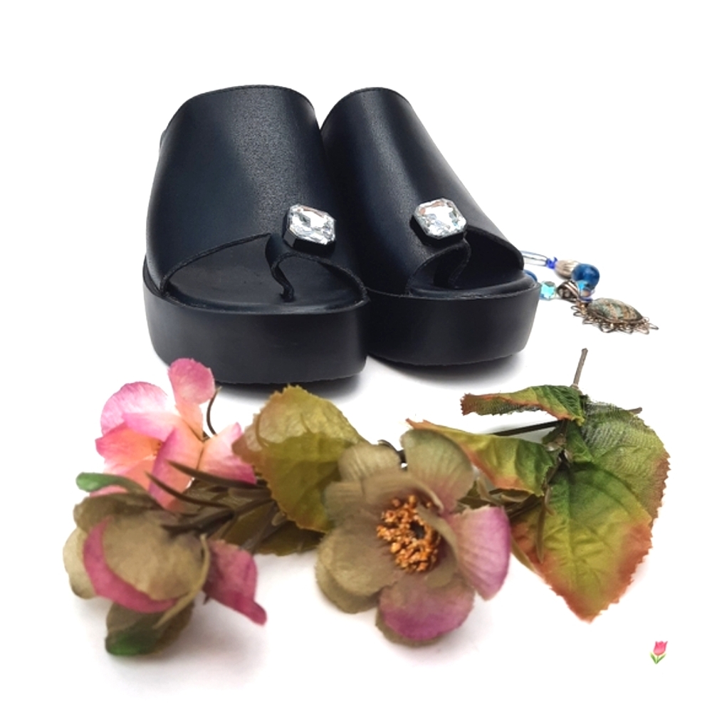 Black Slides Platforms with Large Rhinestones π Toe Loop - Picture 3 of 10